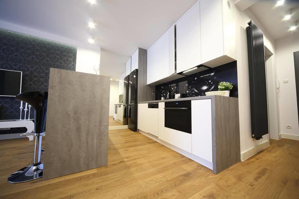Old Town Friendhouse Apartments Krasków Εξωτερικό φωτογραφία
